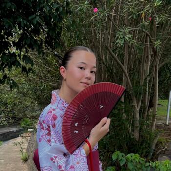 Babysitter in Verrières-le-Buisson: Mya