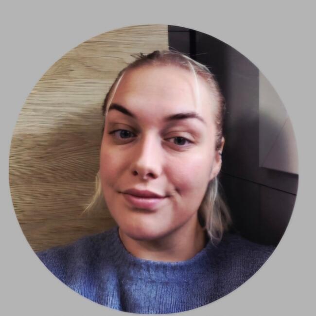 Babysitter in Tournai: Lea