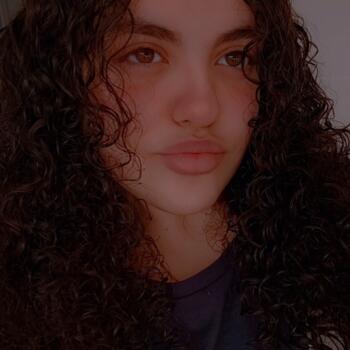 Baby-sitter Saint-Jean-de-la-Ruelle: Assiya