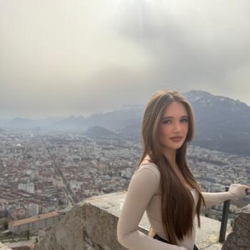 Babysitter Nettuno: Noemi