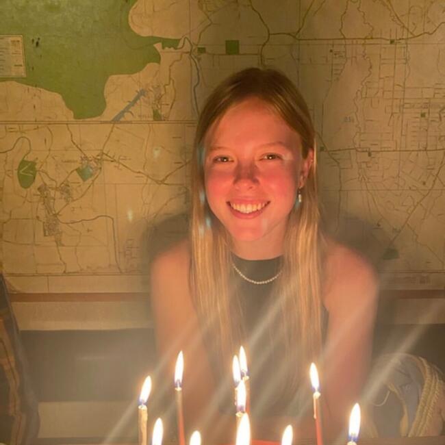 Babysitter in London: Mia