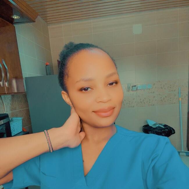 Nanny in Riyadh: Agnes