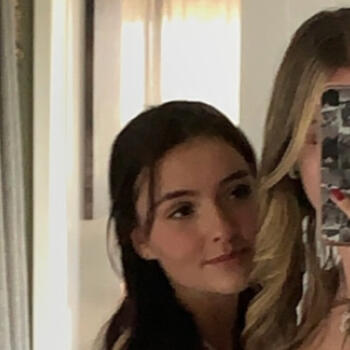 Babysitter in Cambridge: Bella
