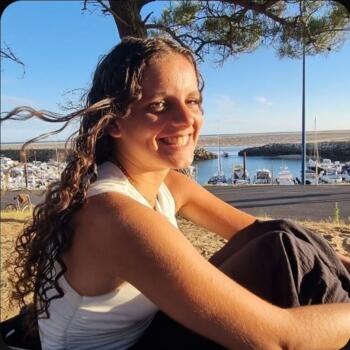 Babysitter in Bordeaux: Elisa