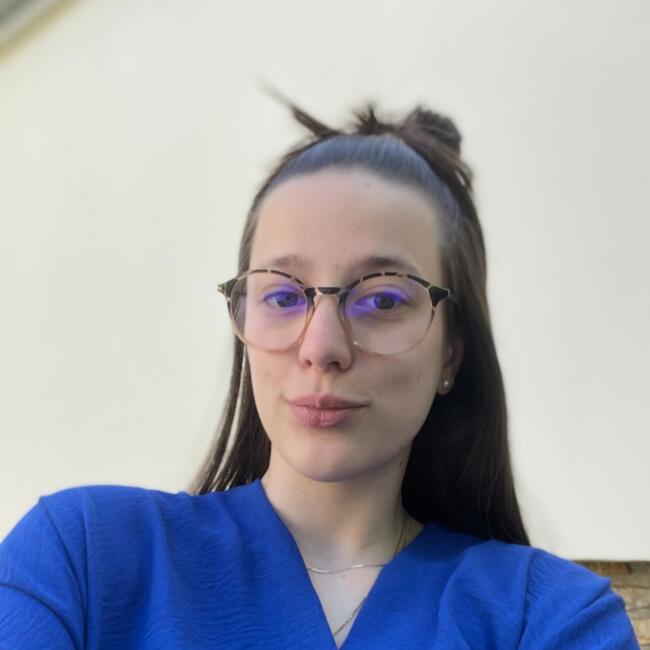 Babysitter in Sablé-sur-Sarthe: Juliette