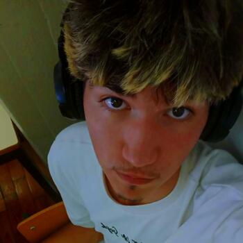 Baby-sitter in Toronto: Artur