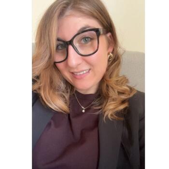 Babysitter in Beaumont-sur-Sarthe: Clémence