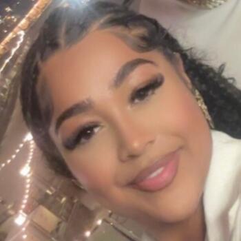 Babysitter Birmingham: Aisha