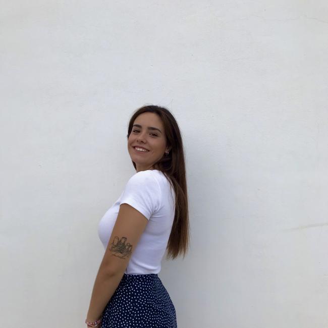 Canguro en Almería: Paula