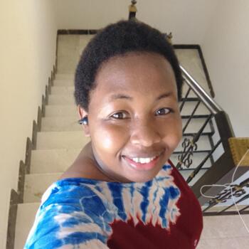 Babysitter in Nairobi: Maureen