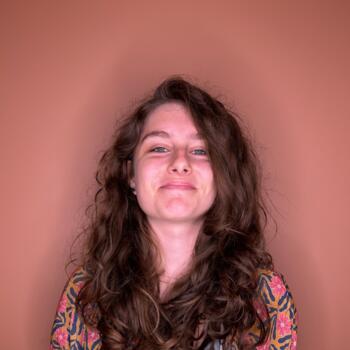 Babysitter in Bellebat: Noomi