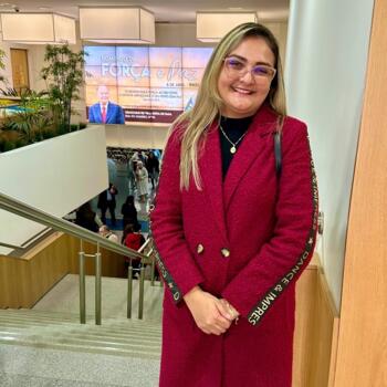 Babysitter em Porto: Luana