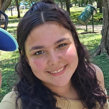 Babysitter in Cleburne (Texas): Nicole
