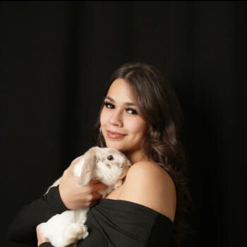 Babysitter Burnaby: Hailey