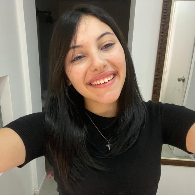 Babysitter in Montevideo: Valentina