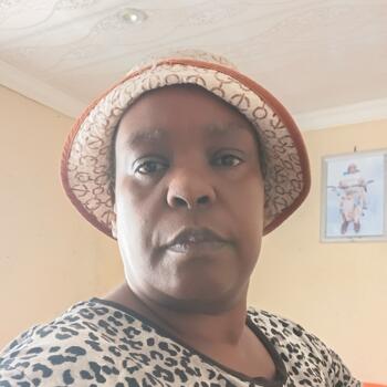 Babysitter Vereeniging: Selina