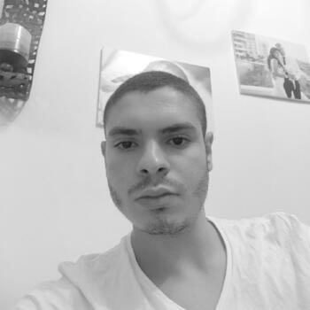 Babysitter in Holon: Yarin