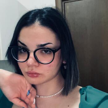 Babysitter a Vallefiorita: Paola