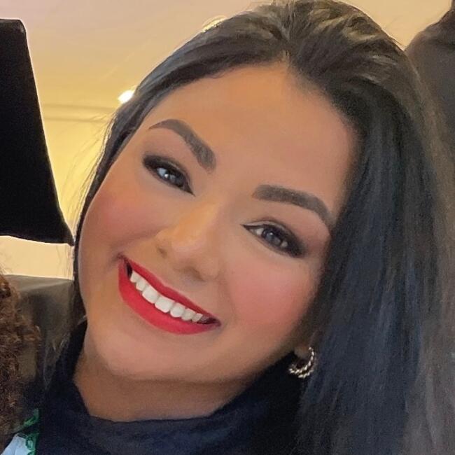 Emprego de babá em Brasília: Janaina