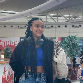 Babysitter in Yerres: Whitney