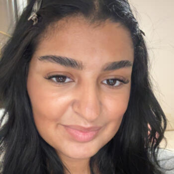 Babysitter in Villeneuve-Saint-Germain: Shaymâ