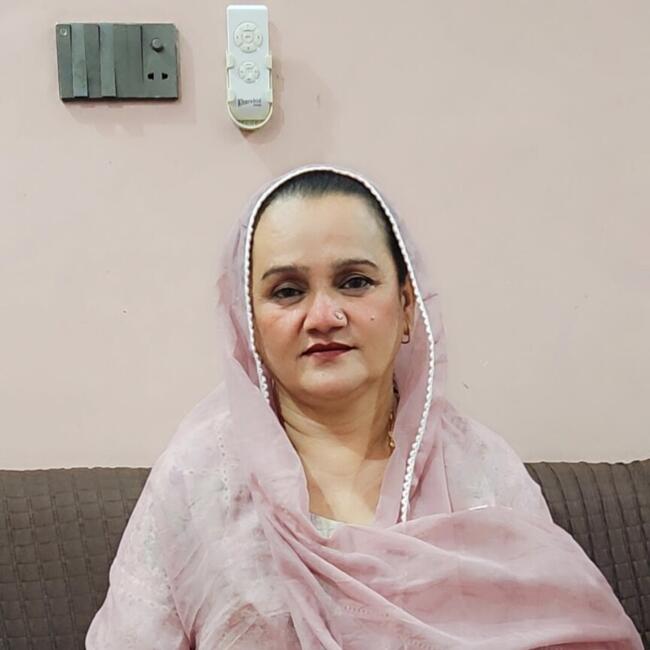 Babysitter in Karachi: Shazia