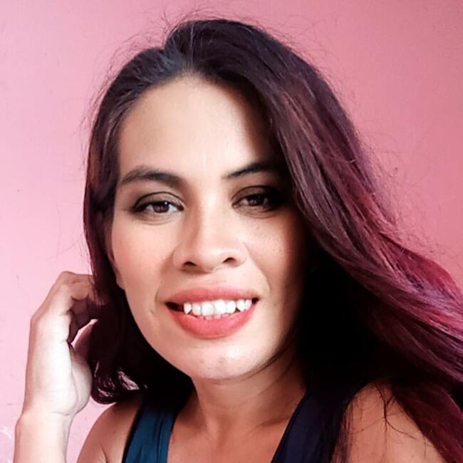 Babá em Manaus: Hellen