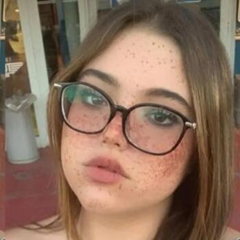 Babysitter a Caserta: Flavia