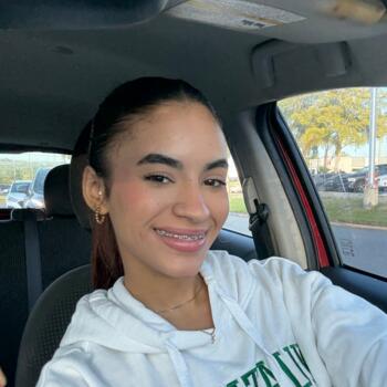 Babysitter in Valencia (Juncos): Yandrieliz