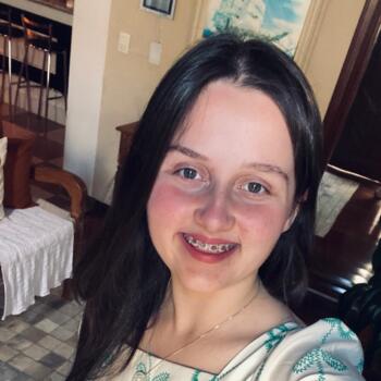 Babysitter Poços de Caldas: Lavínia