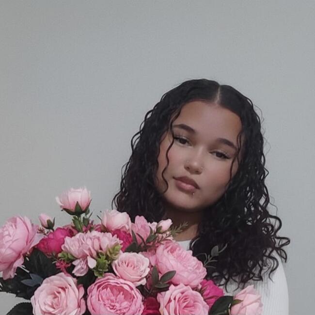 Babysitter in Palhoça: Lorrayne