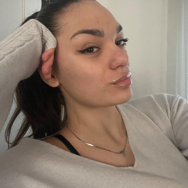 Babysitter στην περιοχή Λάρισα: Μπλεονα