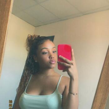 Babysitter in Saint-Etienne: Shenaz