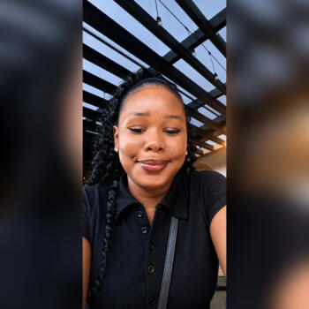 Babysitter in Soweto: Lwethu