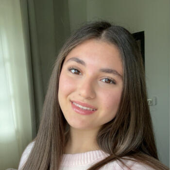 Babysitter Quincey: Kenza