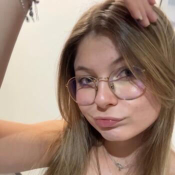 Babysitter in Tremblay-en-France: Clara