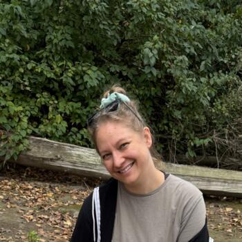 Babysitter Surrey: Rebecca