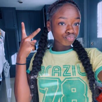 Baby-sitter in Gatineau: France