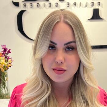 Babysitter in Novo Hamburgo: Monique