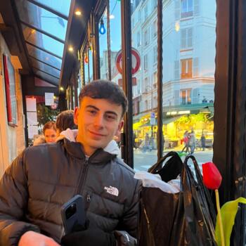 Babysitter Salerno: Jose