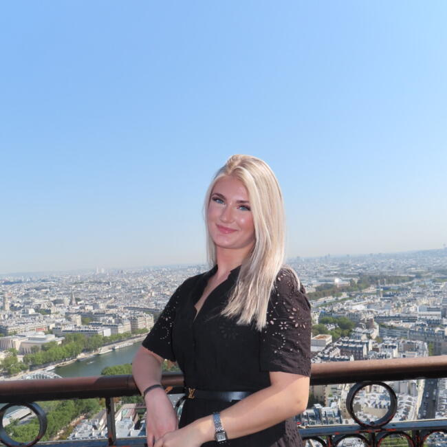 Babysitter in Vienna: Hana