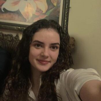 Babysitter Matinhos: Nicolly Costa