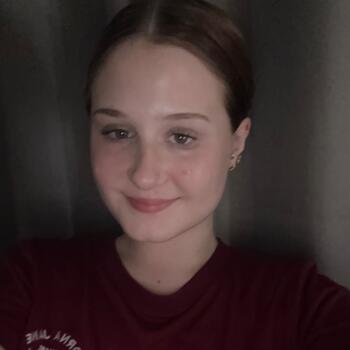 Babysitter in Townsville: ROSE