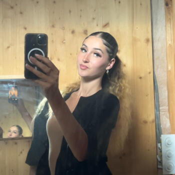 Babysitter in Marseille: Inka