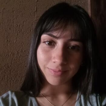 Niñera en José María Ezeiza: Agustina