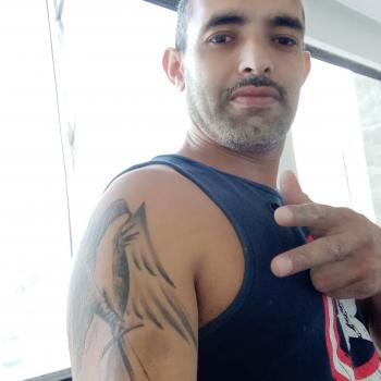 Emprego de babá Goiânia: emprego de babá Tiago
