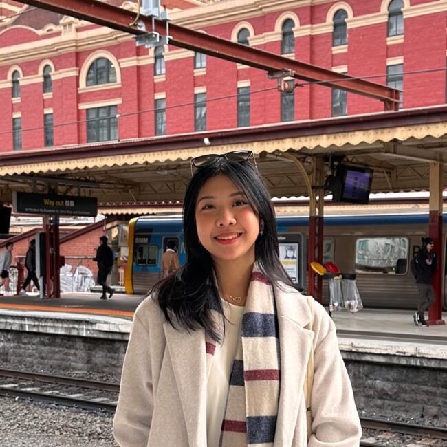 Babysitter in Singapore Island: Rachel