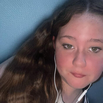 Babysitter in Dunkirk: Celia