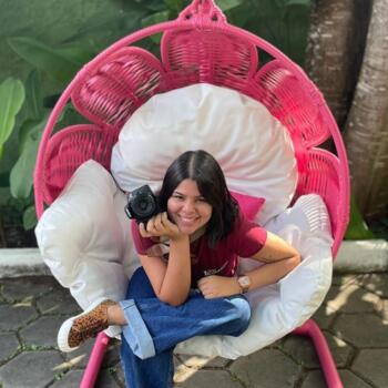 Babysitter Niterói: Yasmim