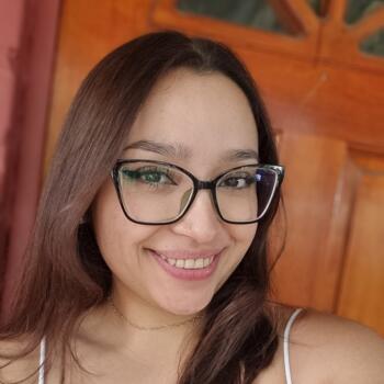 Babysitter in Santa María: Vania 